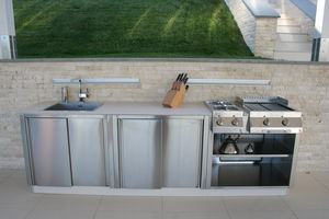 traditional kitchen / stainless steel / outdoor