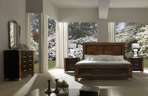 double bed / traditional / wooden / with headboard