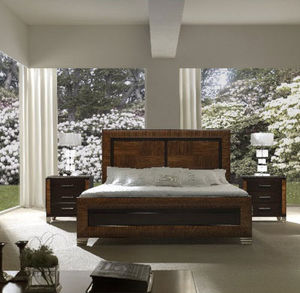 double bed / traditional / with headboard / wooden