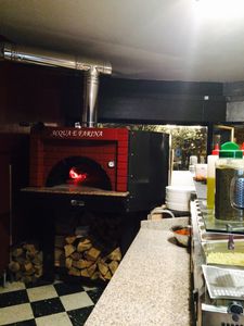 wood oven / commercial / pizza
