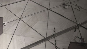 solid parquet flooring / oiled
