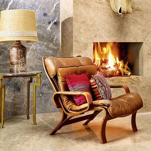 indoor tile / wall / floor / marble