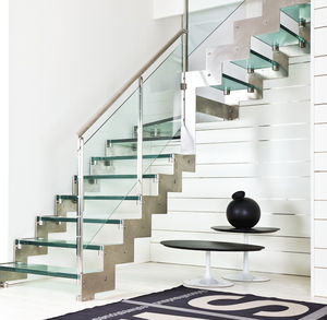 quarter-turn staircase / metal frame / glass steps / overhead