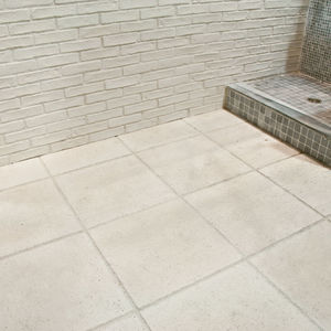 outdoor tile / for floors / concrete / plain