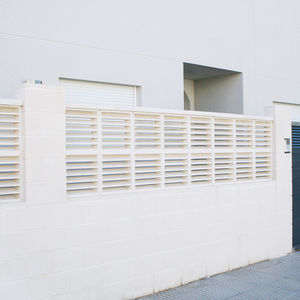 precast concrete screen wall / garden / patio