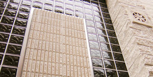 hollow concrete block / for load-bearing walls / exposed