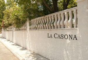 engineered stone balustrade / outdoor / for balconies / for patios