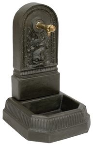 public fountain / cast iron / traditional