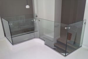 indoor railing / glass / with bars / for mezzanines