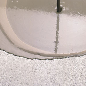 smoothing coating / indoor / floor / cement-based