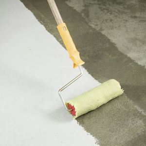 polyurethane primer / low-VOC