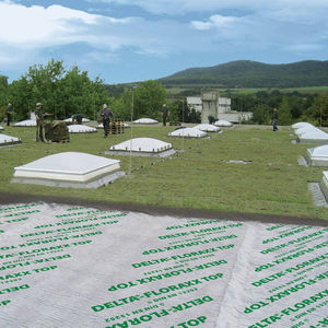studded drainage membrane / high-density polyethylene (HDPE) / polypropylene / protection