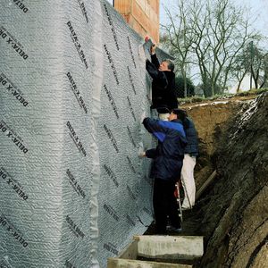 studded drainage membrane / high-density polyethylene (HDPE) / protection / for vertical drainage