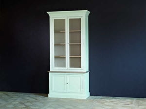 traditional display case / oak