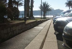 sidewalk edge / engineered stone / rectangular