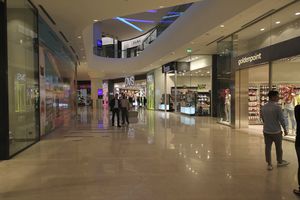 indoor tile / for floors / limestone / polished