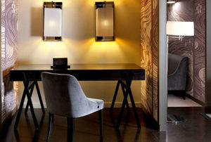 ebony desk / contemporary
