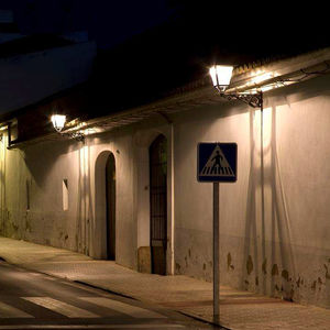 contemporary wall light / outdoor / cast aluminum / tempered glass facing