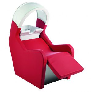 shampoo chair with footrest