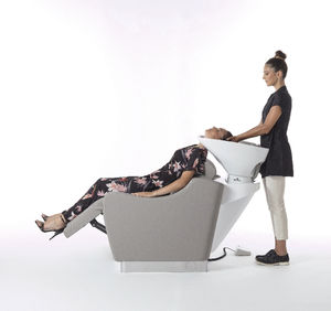 shampoo chair with footrest