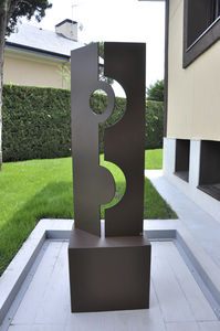 metal sculpture / for public spaces