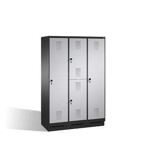 metal locker / for public buildings / commercial
