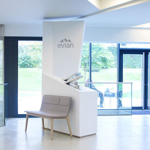 contemporary bench / oak / leather / fabric