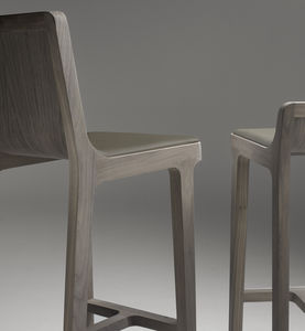 bar stool / contemporary / oak / leather