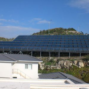 flat thermal panel / for heating / with prismatic glass / black