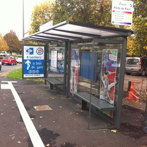 steel bus shelter / aluminum / glass / polycarbonate