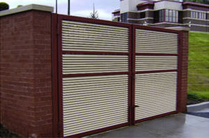 swing gate / aluminum / panel / residential