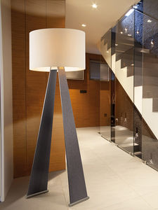 floor-standing lamp / contemporary / fabric / white