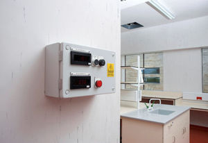 PVC wallcovering / commercial / fire-retardant / antimicrobial