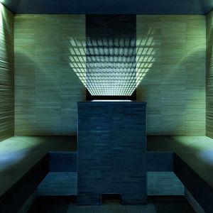 steam room