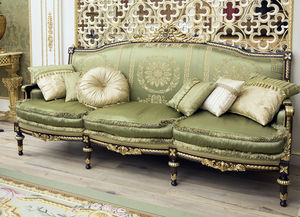 classic sofa / wooden / fabric / for offices
