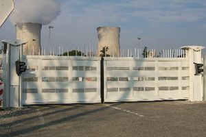 sliding gate / aluminum / industrial