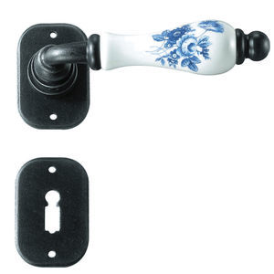 door handle / porcelain / traditional