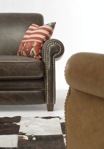 traditional sofa / leather / 2-person / with armrests