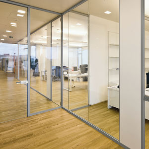 removable partition / glass / for offices / transparent