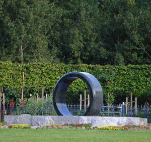 garden fountain / natural stone / contemporary