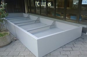 steel planter / custom / modular / for public buildings