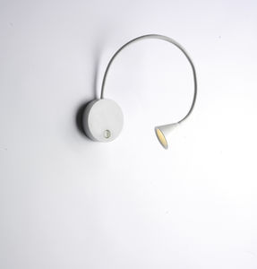contemporary wall light / polycarbonate / LED / orientable
