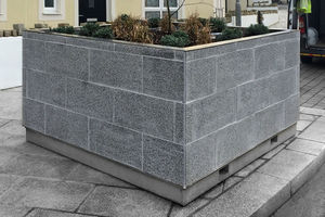 granite planter / square / contemporary / for public spaces