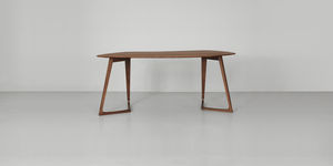 wooden desk / contemporary