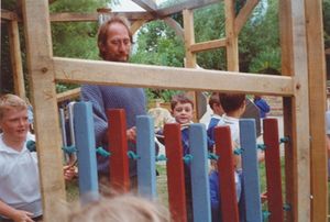 wooden play structure / musical