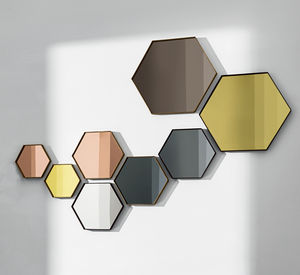 wall-mounted mirror / contemporary / hexagonal / aluminium