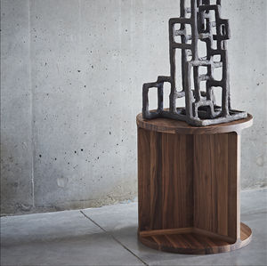 contemporary side table / walnut / oak / round