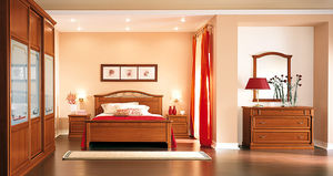 traditional chest of drawers / wooden / brown
