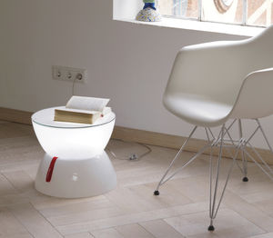 side table / round / contemporary / polyethylene