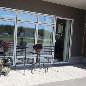 swing door / aluminum